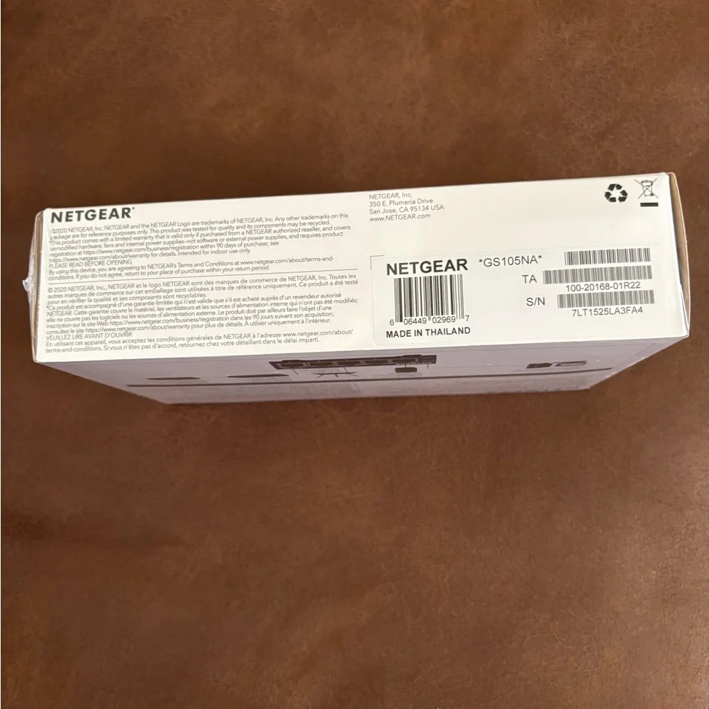 NETGEAR Black Wired Router for Efficient Networking - Picture 3 of 5